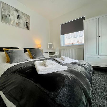 Fantastic Apartment At Graham Court Worcester Exteriör bild